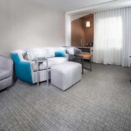 Готель Courtyard Largo Medical Center Drive Екстер'єр фото