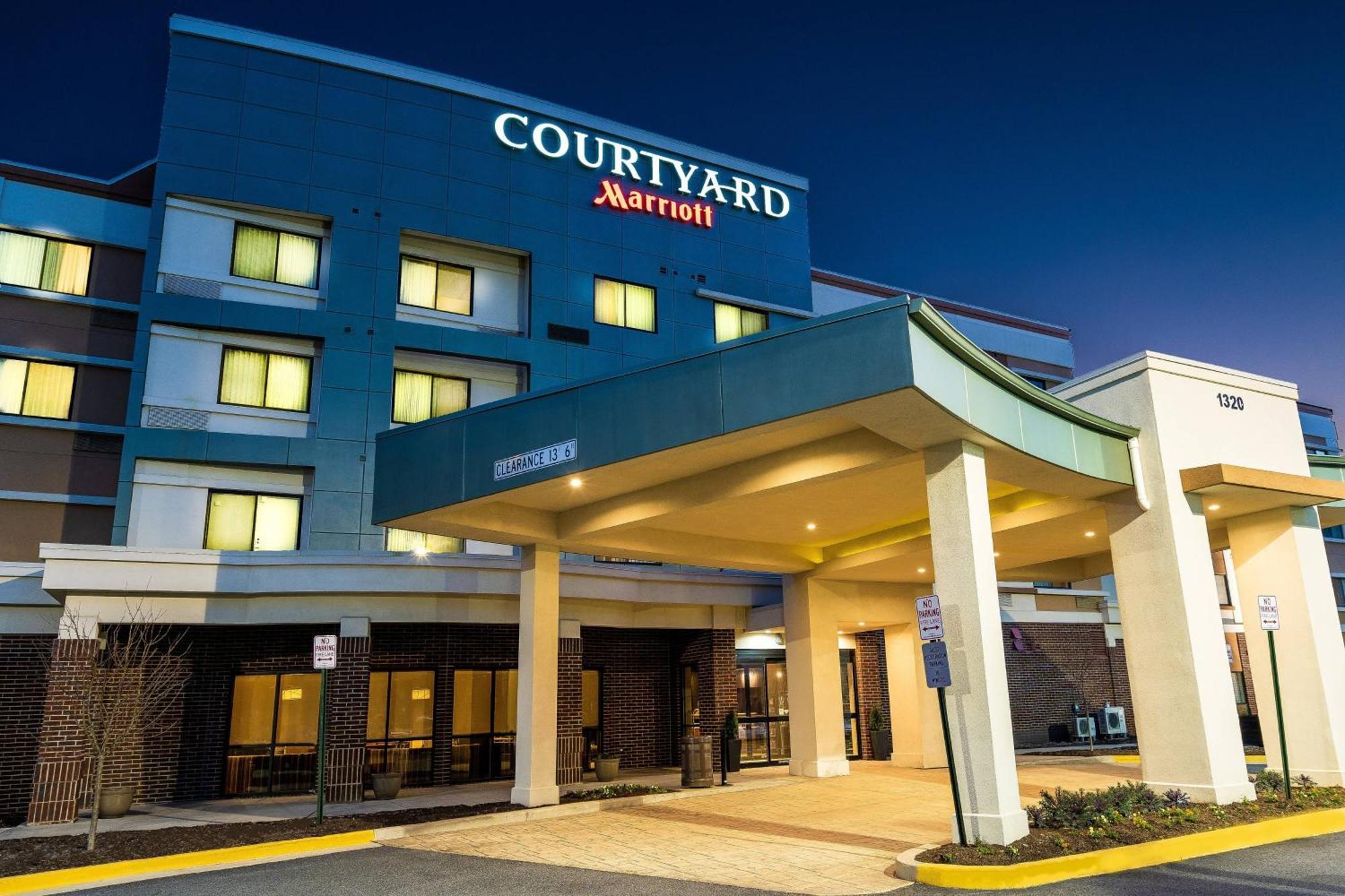 Готель Courtyard Largo Medical Center Drive Екстер'єр фото