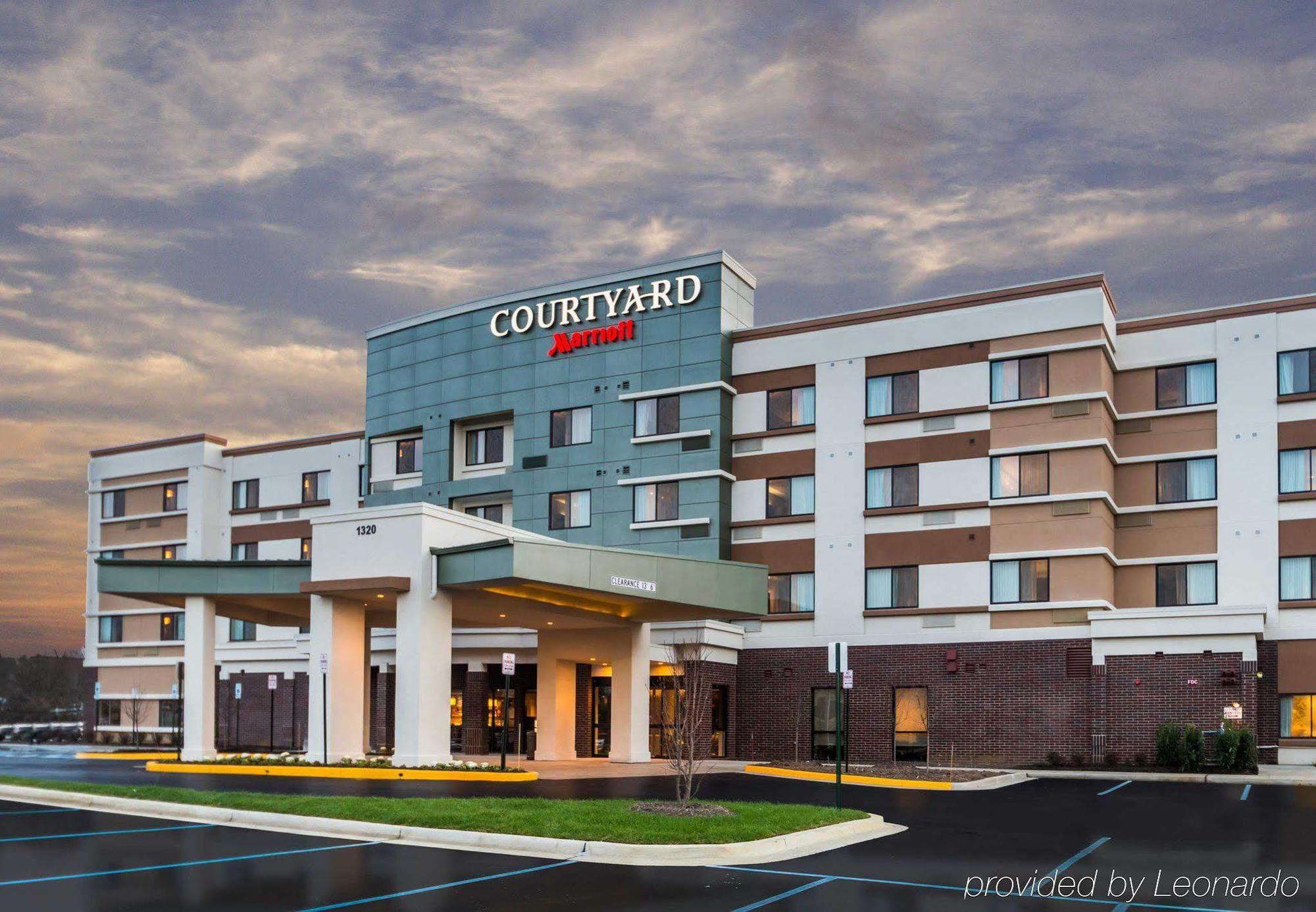 Готель Courtyard Largo Medical Center Drive Екстер'єр фото