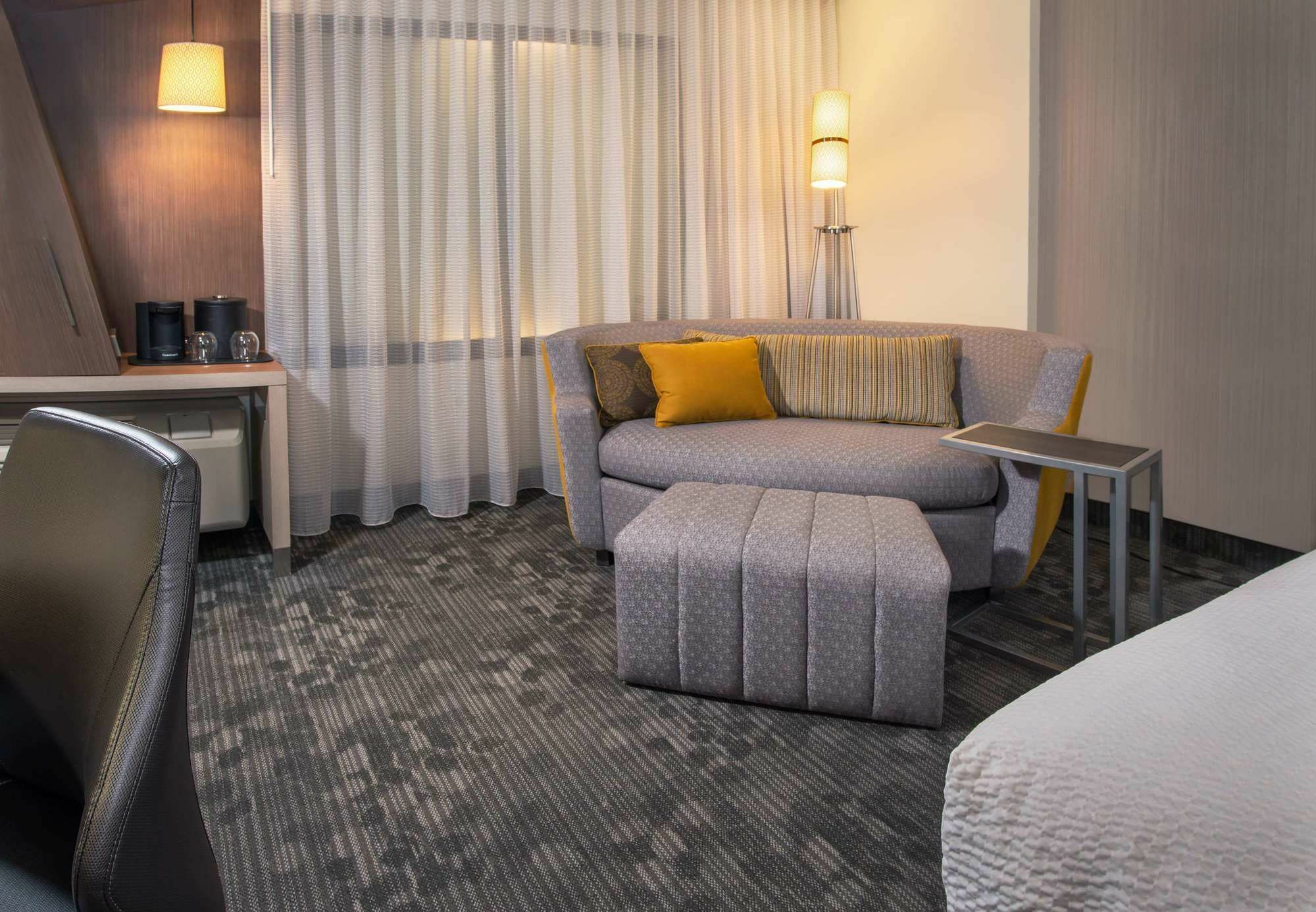 Готель Courtyard Largo Medical Center Drive Екстер'єр фото